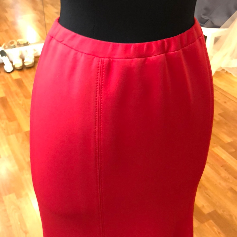 Women’s casual skirt, red - Picture 5 of 5